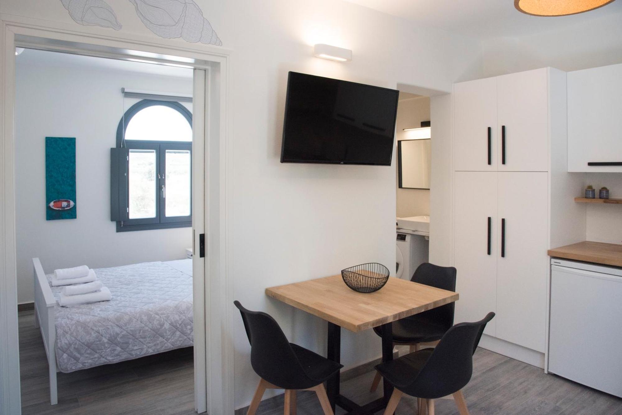 Villa White New 1Bd House With Private Jacuzzi In Isterni Isterni  Exterior foto