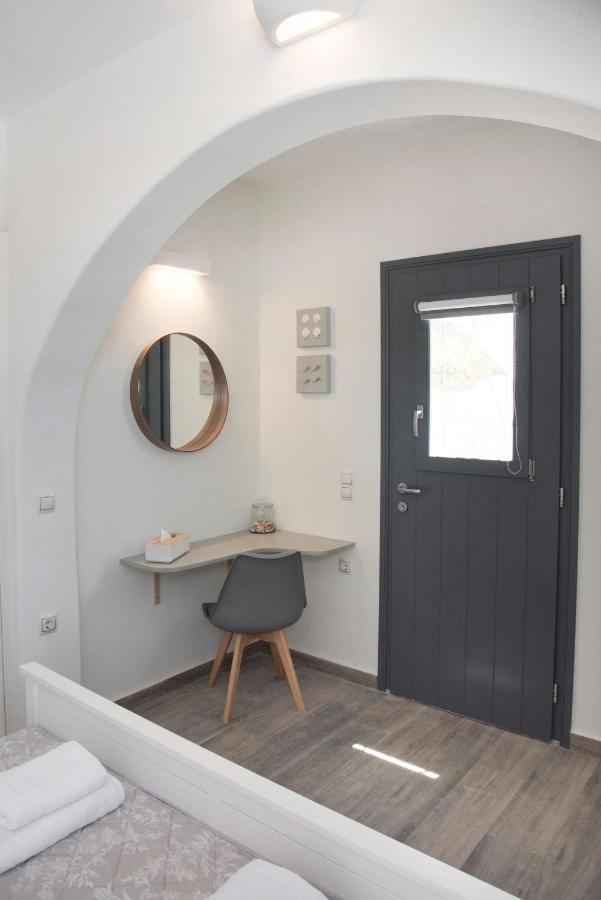 Villa White New 1Bd House With Private Jacuzzi In Isterni Isterni  Exterior foto